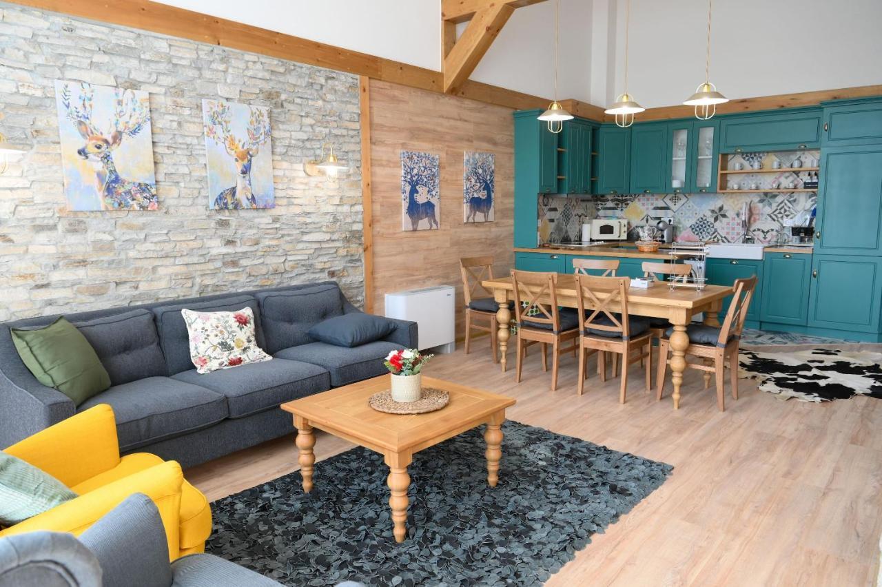 Villa Raphael Near The Pirin Golf Resort 반스코 외부 사진