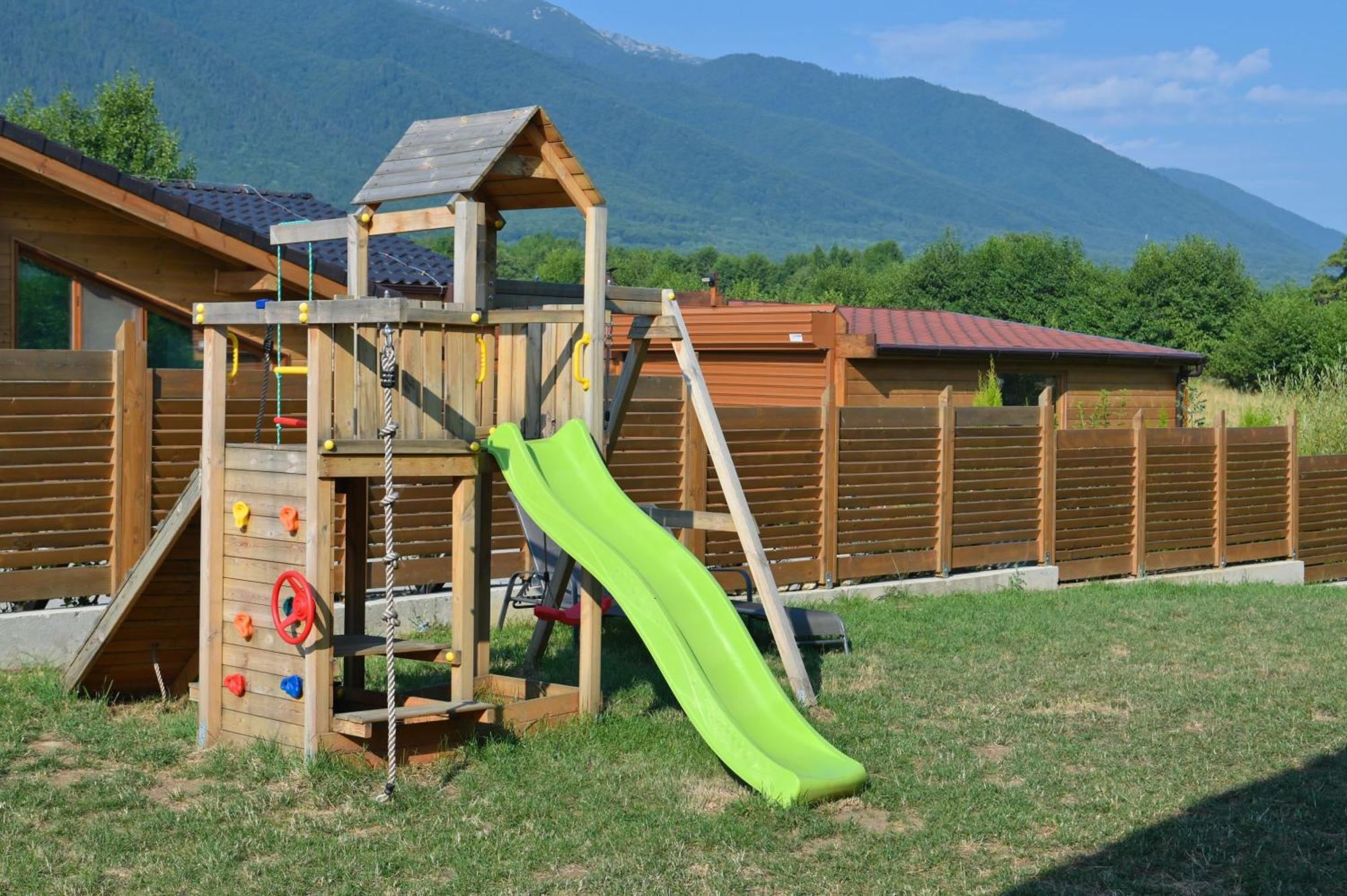 Villa Raphael Near The Pirin Golf Resort 반스코 외부 사진