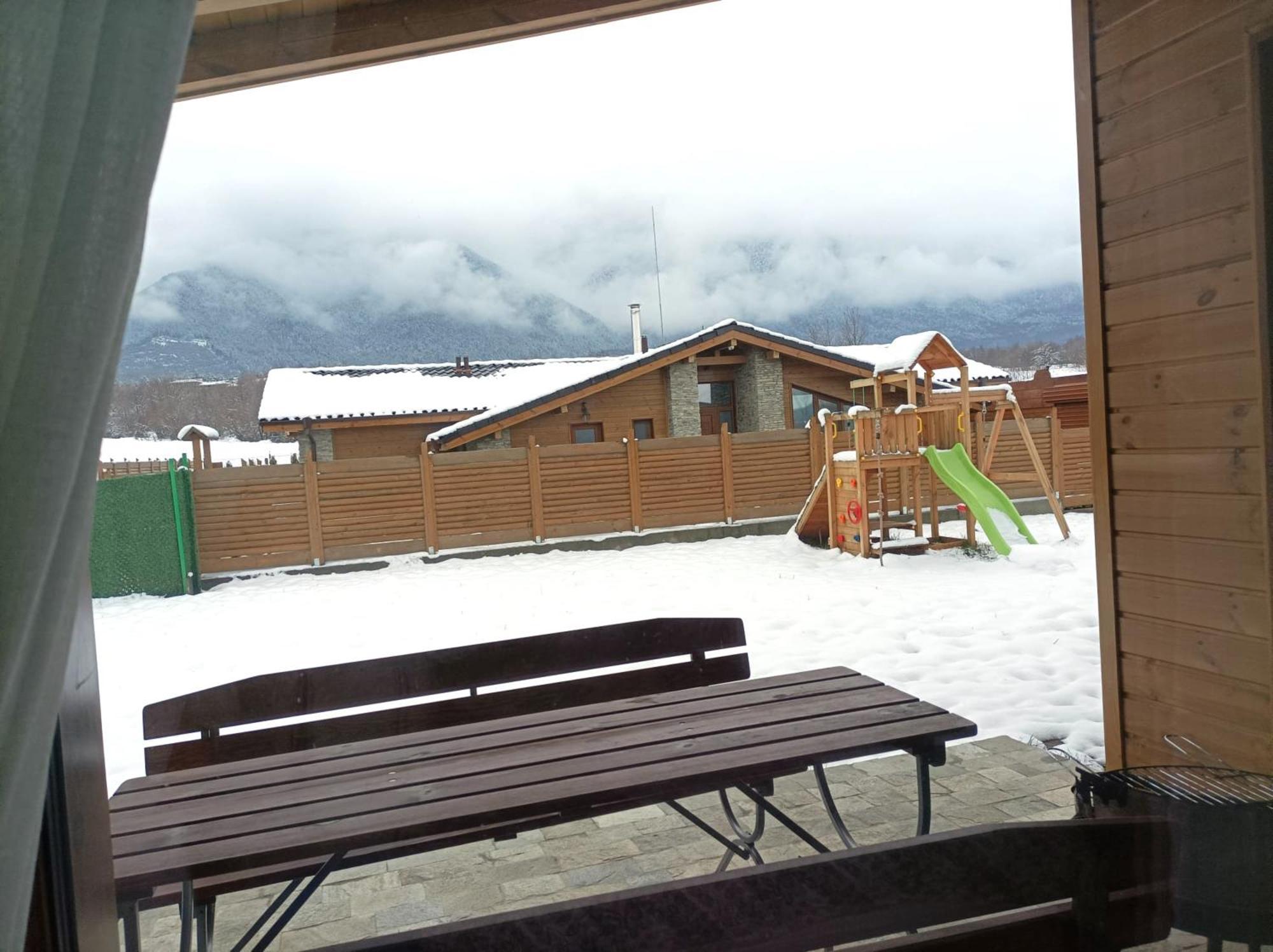 Villa Raphael Near The Pirin Golf Resort 반스코 외부 사진