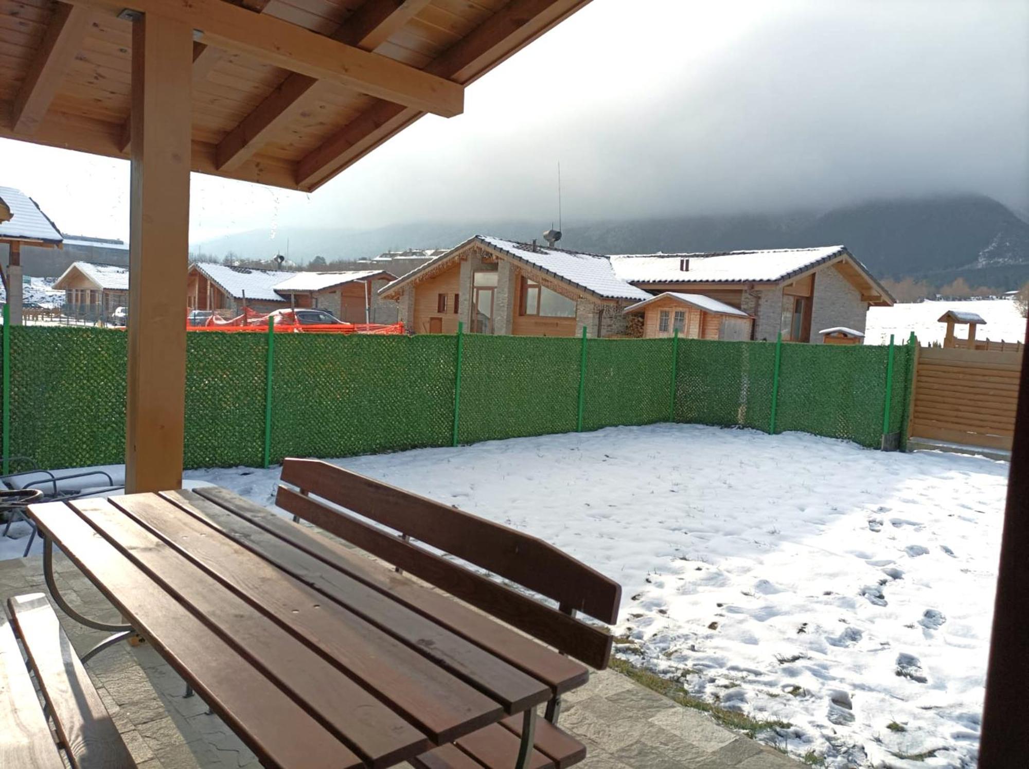 Villa Raphael Near The Pirin Golf Resort 반스코 외부 사진